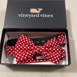 Vineyard Vines boys silk bowtie.